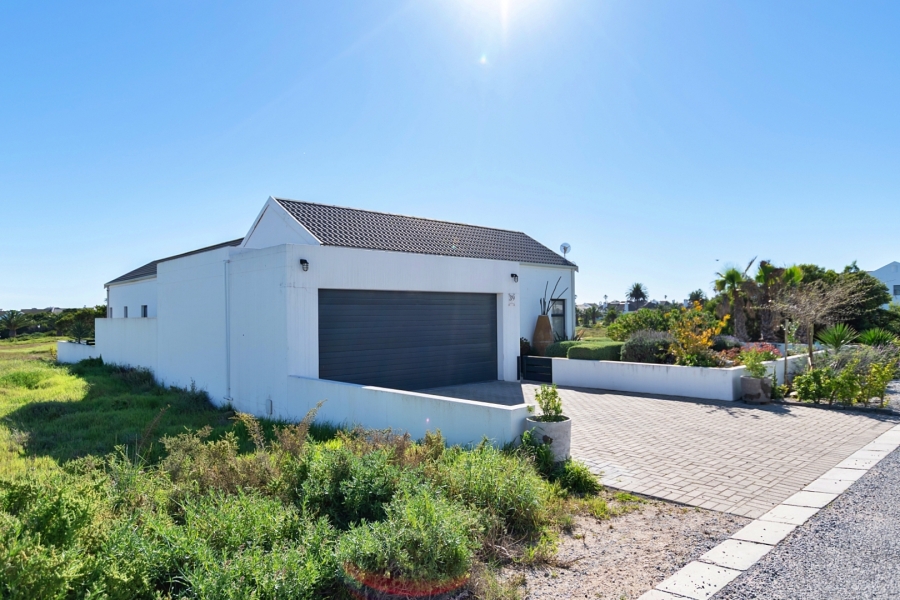 4 Bedroom Property for Sale in Shelley Point Western Cape